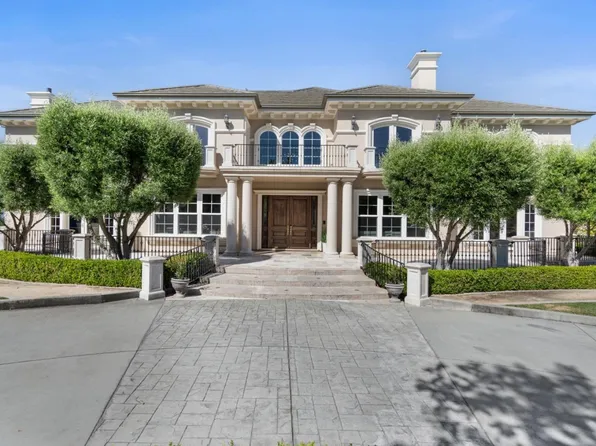 2400 McDonald Ln, Morgan Hill, CA 95037