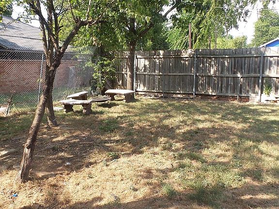4th image of 5819 E Grand Ave