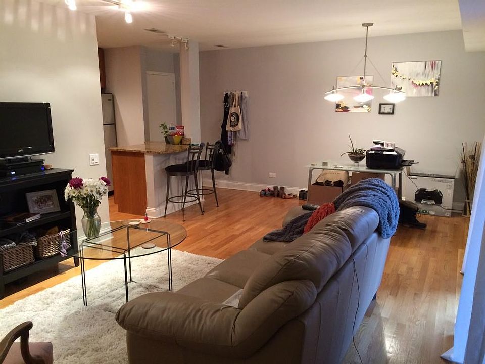 1st image of 2140 N Lincoln Ave #105
