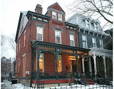 407 S Highland Ave photo 1