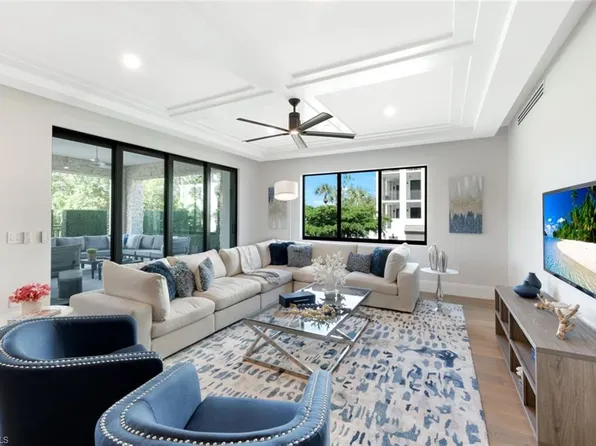 1130 3rd AVE S #207, NAPLES, FL 34102