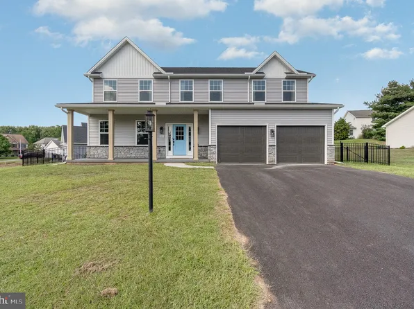 101 Hartford Dr, Middletown, PA 17057