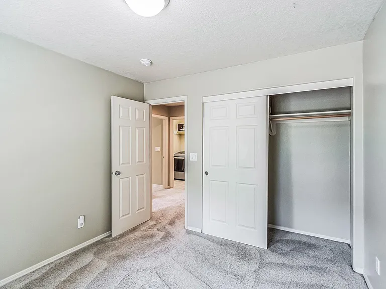 949 SE Tamango St — Photo 13