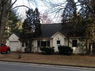 697 Rindge Rd, Fitchburg, MA 01420
