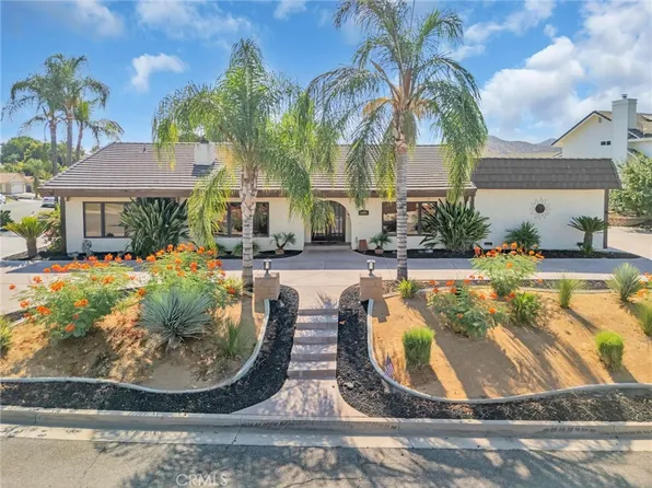 30012 Swan Point Dr, Canyon Lake, CA 92587