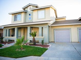 2422 S Duke Ave, Fresno, CA 93727