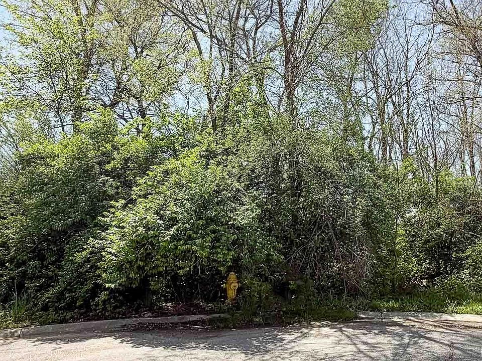 1st image of 53468 Woodbridge Ct #5