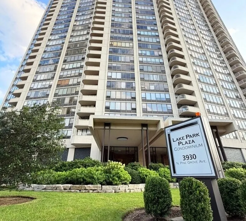 3930 N Pine Grove Ave #608