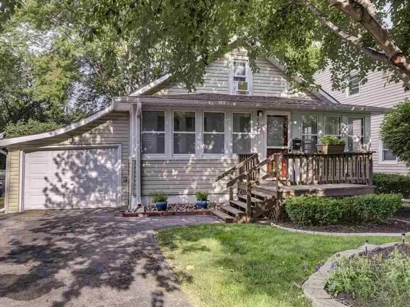 2338 N 69th St, Omaha, NE 68104