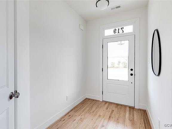3rd image of 719 N 31st St