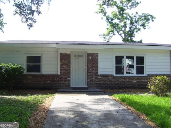 125 Chatham Villa Dr, Garden City, GA 31408