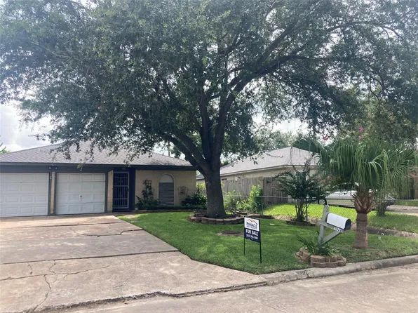 1623 Canary Cir, League City, TX 77573