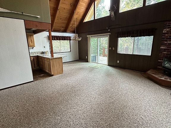 3rd image of 19808 Greenview Dr