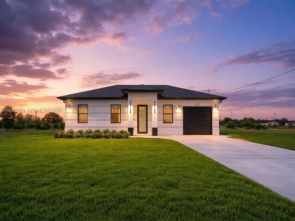 217 Pembroke St, Lehigh Acres, FL 33974