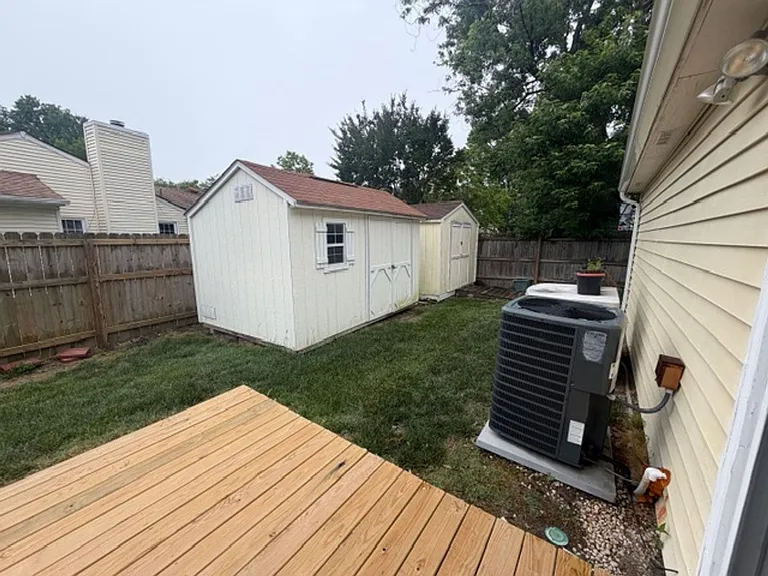 2245 Speckled Rock Ln — Photo 26