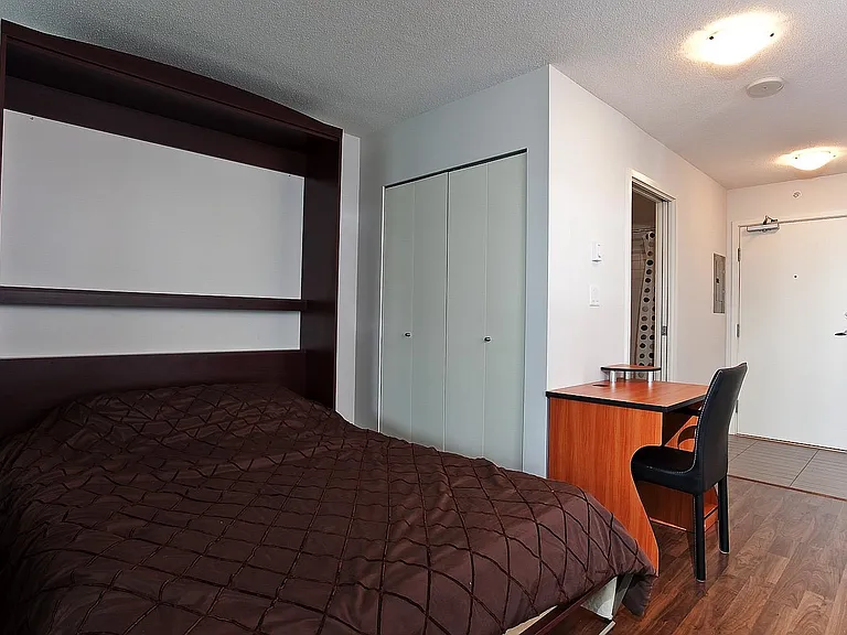 233 Robson St #306 — Photo 11