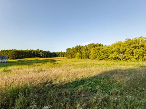 1980 PARADISE DRIVE, West Bend, WI 53095