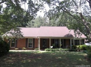 6800 Stoney Ridge Rd, Matthews, NC 28104