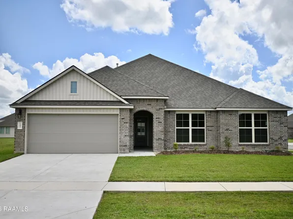 103 Casa Bella Ct, Breaux Bridge, LA 70517