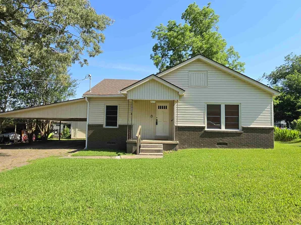 404 Rogers Ave, Henderson, TX 75654