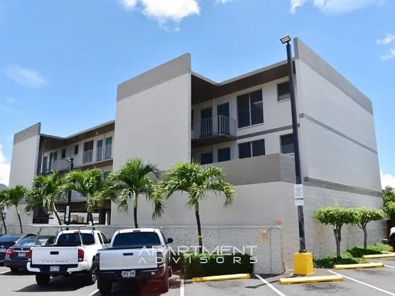 3215 Hoolulu St — Photo 2