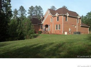 5044 Crofton Dr, Fort Mill, SC 29715