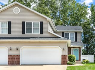 280 Sunset Blvd, Oglesby, IL 61348