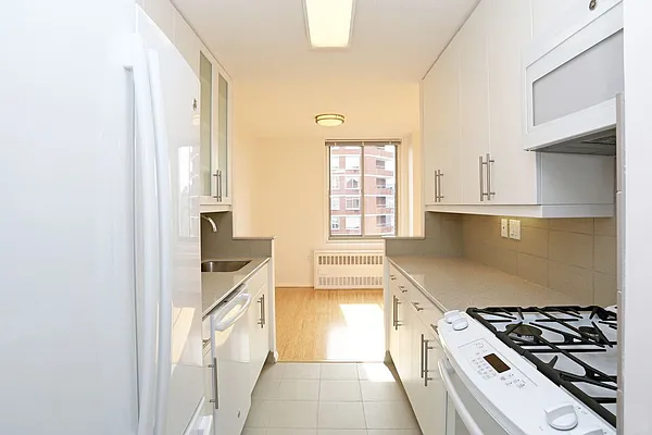 Rented by Pinnacle City Living | media 19