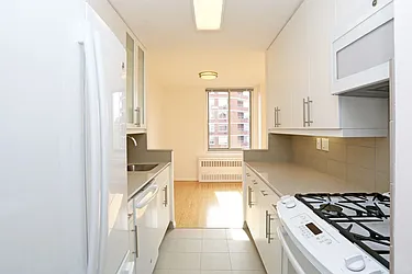 Rented by Pinnacle City Living