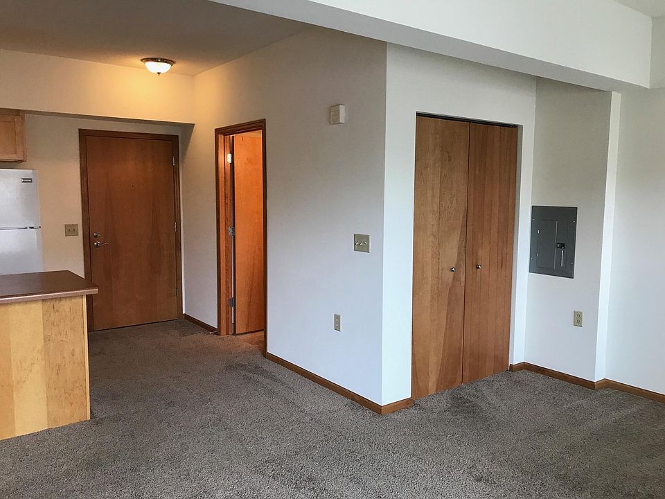 Living room / Bedroom / Kitchen