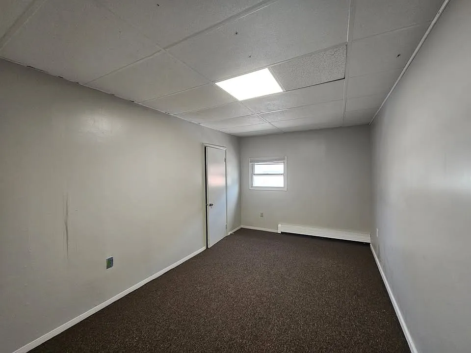 4 bed, 1800 sqft, $3,750 — Photo 3
