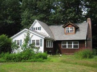 272 Mattity Rd, North Smithfield, RI 02896