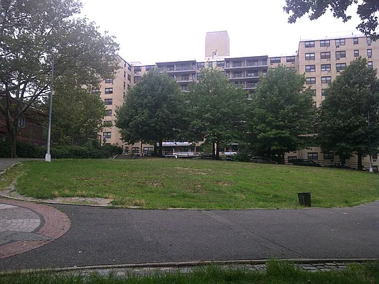 Sold by Benjamin Realty Since 1980 | media 28