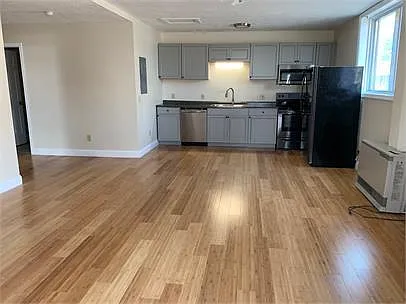 204 Grand Ave #2 — Photo 53