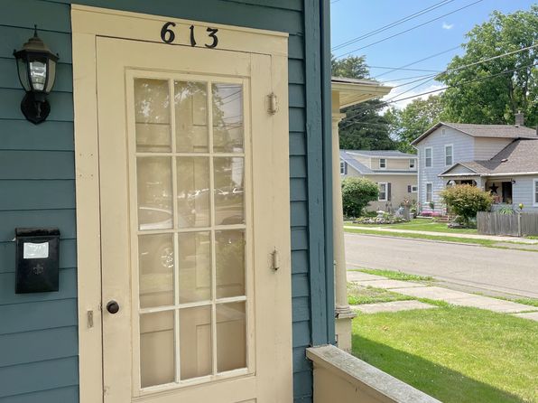 613 W Gray St, Elmira, NY 14905