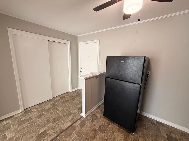 1708 Jennifer Road — Photo 41