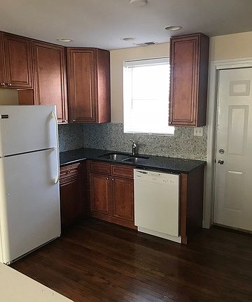 2nd image of 4130 W Henderson St #2W