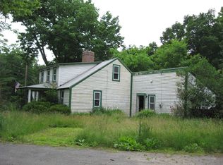 276 Main St, Danville, NH 03819