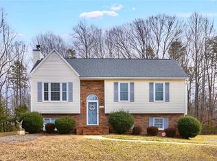 5400 Buckley Forest Trl, Walkertown, NC 27051