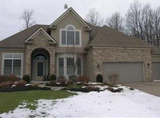 378 Moorewood Ave, Avon Lake, OH 44012