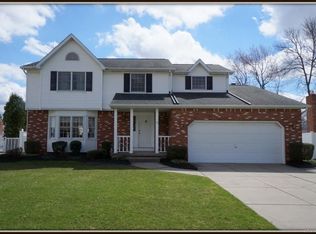 55 Independence Dr, Lockport, NY