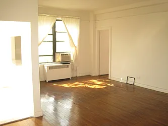 Rented by EA Kane RE Inc.