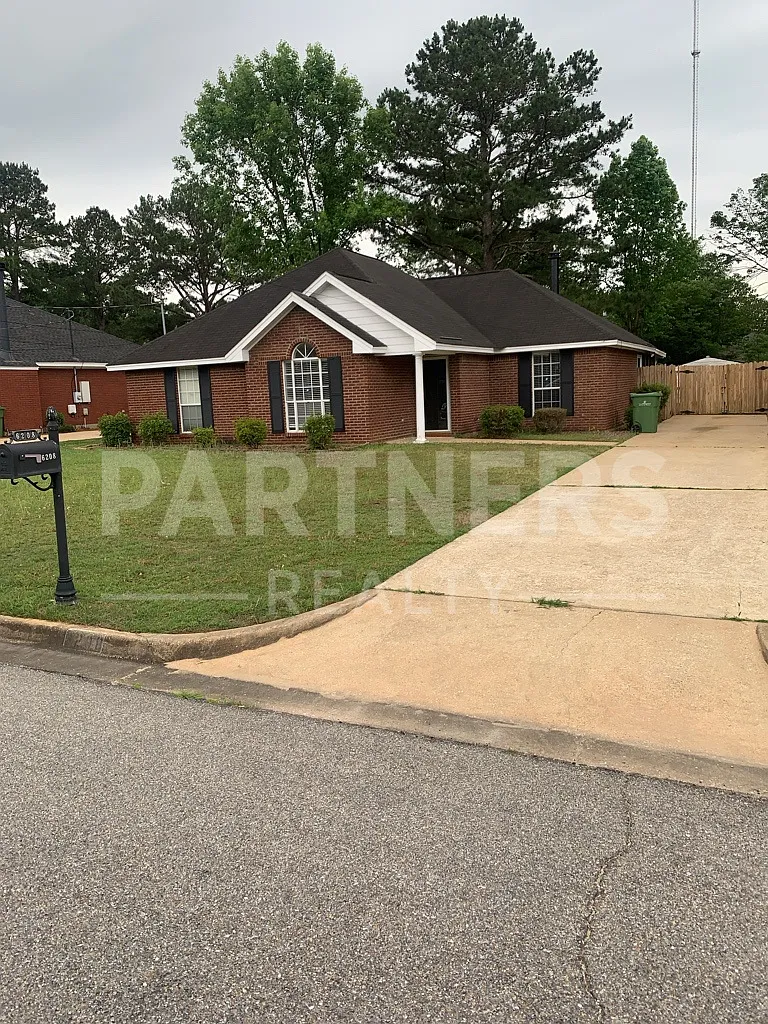 Building Photo - 6208 Sandy Ridge Curv