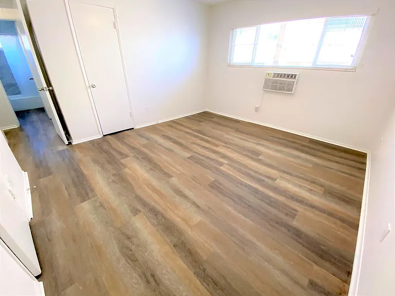 817 S. St. Andrews Pl — Photo 8