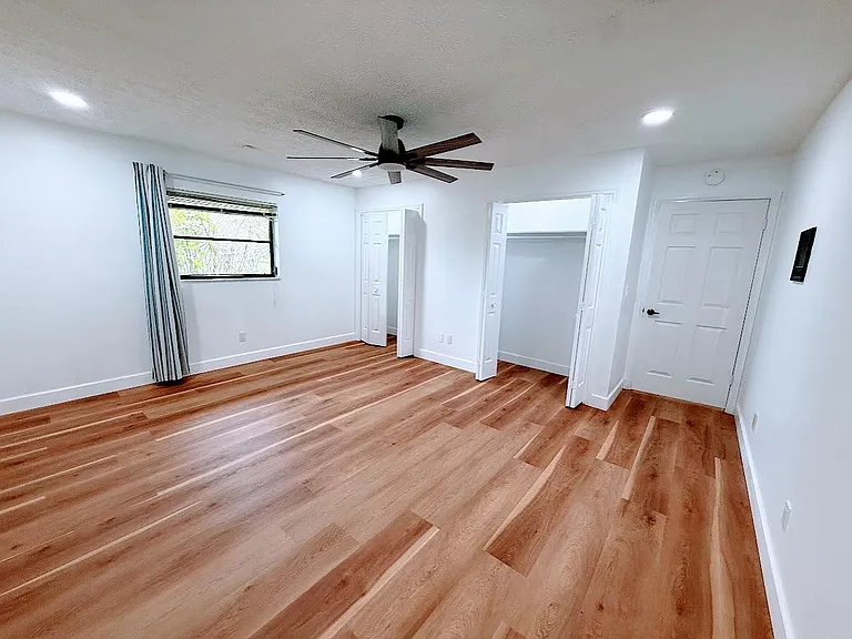 465 SE Naranja Ave — Photo 61