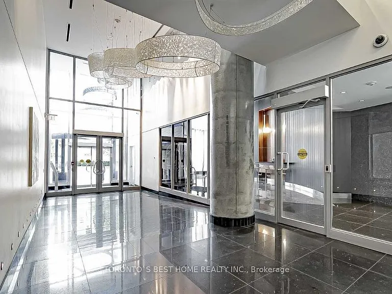 426 Lake Shore Blvd W #2 — Photo 8