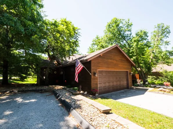 1100 42nd St, West Des Moines, IA 50266