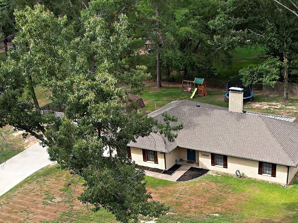 1st image of 15598 Nell Lynn Ln