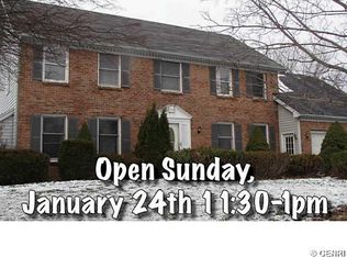 896 Macintosh Dr, Rochester, NY 14626