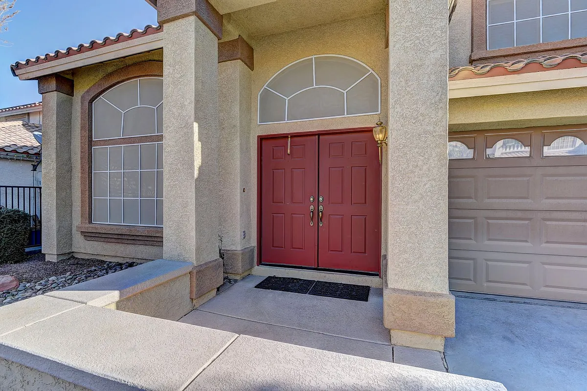 Building Photo - 3920 Larkcrest St